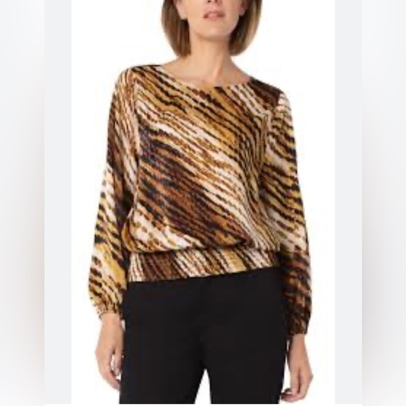 Liverpool Puff Sleeve Animal print  Top w/ Smocked Waistband Women’s size L - Picture 1 of 12